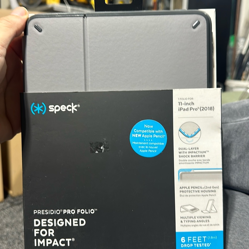 Speck 11 inch iPad Pro (2018) case